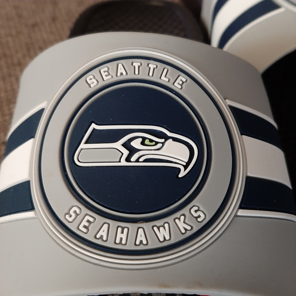 💙💚Seahawks Mens Slides - Picture 3 of 7